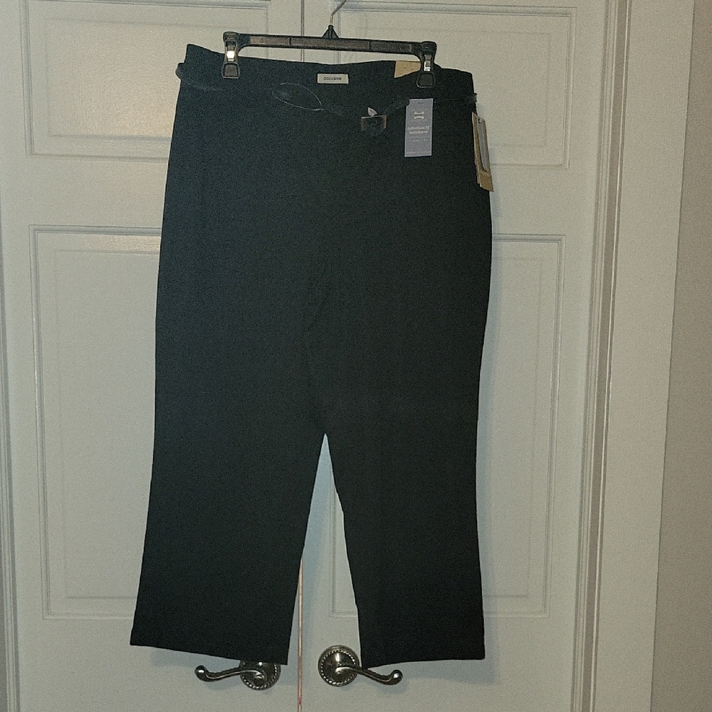 Brown Cropped Pants with Belt